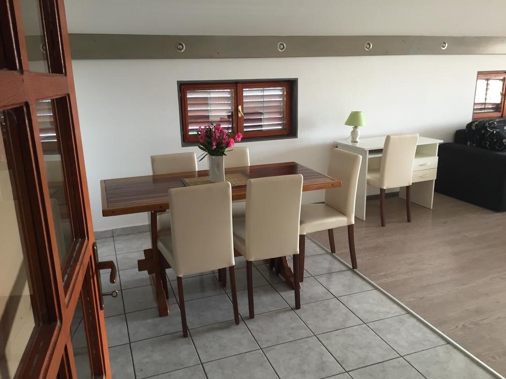 Apartments Pavic Betina  Exterior photo