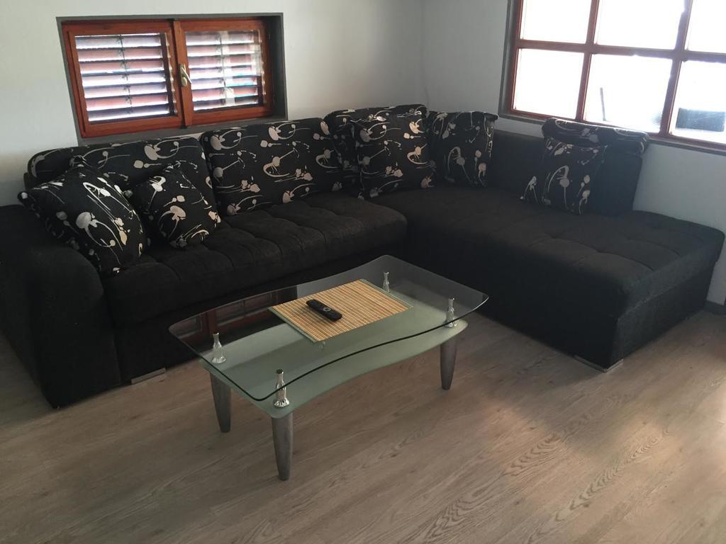 Apartments Pavic Betina  Exterior photo
